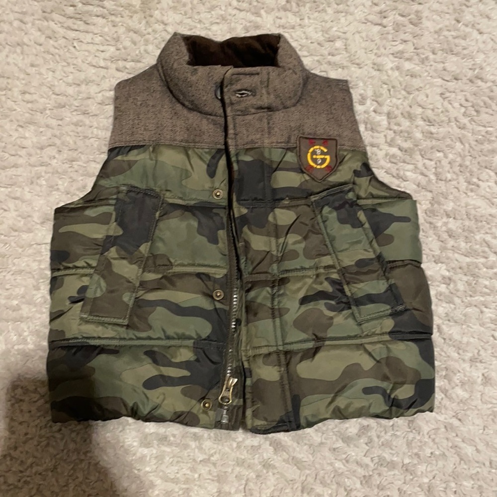 GAP EUC BOYS CAMO WINTER VEST